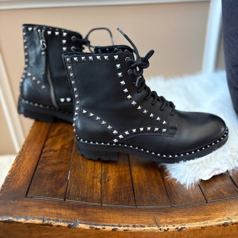 Ash Wolf Studded Combat Bootie, size 40/10
